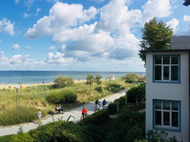 Kleines Strandhotel ニーンドルフ エクステリア 写真