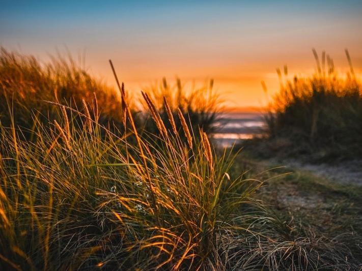 Kleines Strandhotel ニーンドルフ エクステリア 写真