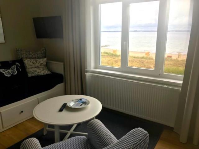 Kleines Strandhotel ニーンドルフ エクステリア 写真